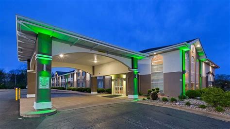 BEST WESTERN AIRPORT INN $69 ($̶7̶7̶) - Updated 2023 Prices & Hotel ...