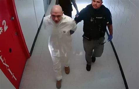 Report: TDCJ failures led to inmate’s escape, murders of 5 family members