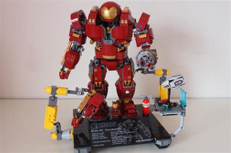 Iron Man Hulkbuster Lego