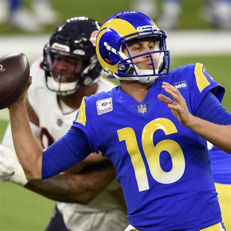 Jared Goff Leads Rams to Dominant Win over Nick Foles, Bears to Improve ...