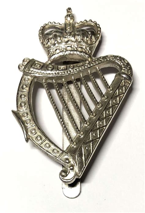 London Irish Rifles Officer post 1953 caubeen badge by Gaunt London