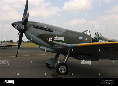 Royal Air Force Spitfire Fighter Stock Photo - Alamy