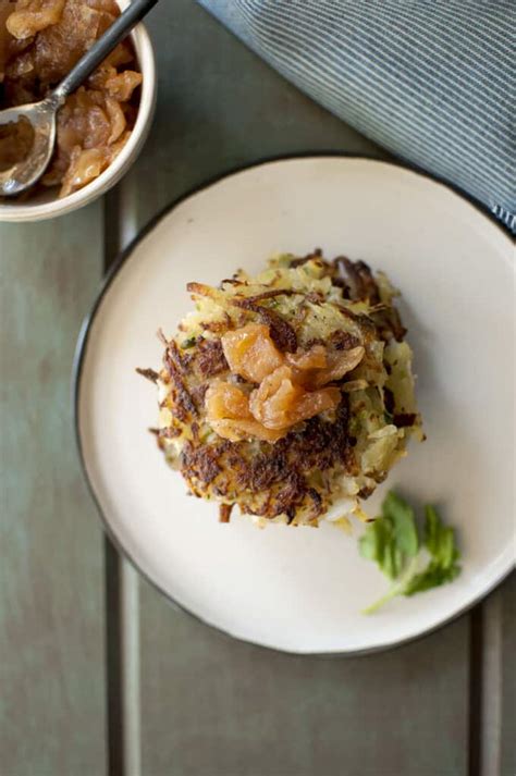 Eggless Latkes with Chunky Applesauce | Cook's Hideout