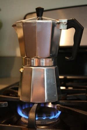 Making Espresso in a Moka Pot - Fearless Fresh