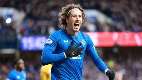 Rangers inspired by Fabio Silva with Livingston swept aside as title ...