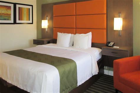 Quality Inn Salinas CA- Best Top Rated Room for Family