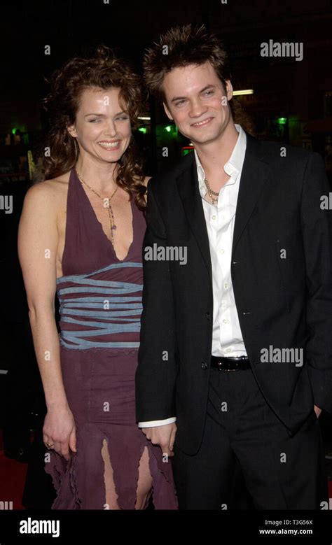 LOS ANGELES, CA. January 23, 2002: Actor SHANE WEST & actress ...