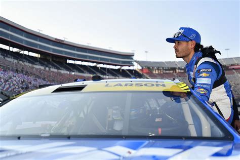 Kyle Larson and Hendrick Motorsports sign long-term NASCAR contract