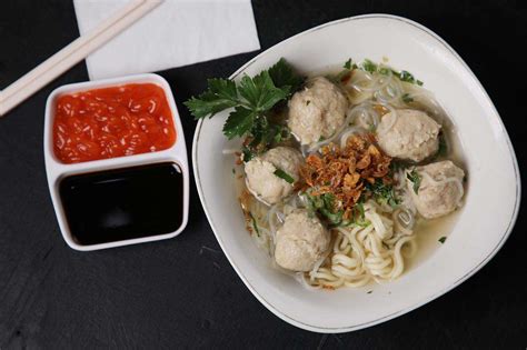 Authentic Recipe Of Bakso Kuah Solo. Delicious Indonesian Traditional Meatball Soup From Solo ...