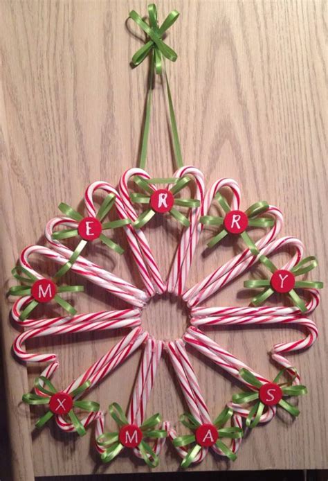 Candy Cane Wreath - My Momma Taught Me