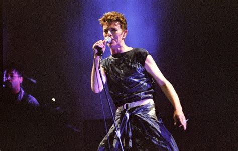 Six new David Bowie live albums from 1990s to get physical releases