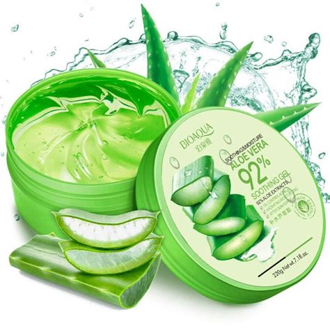 Soothing Moisture Aloe Vera 92% Soothing Gel 220g/7.18 oz. - Walmart ...