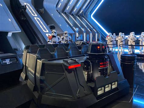 The essential guide to Star Wars: Galaxy’s Edge in Disneyland - The ...