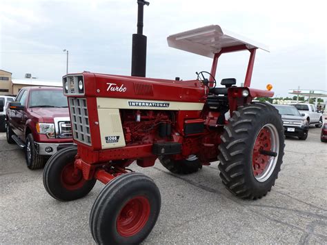 International 1066 | International harvester tractors, Classic tractor, Tractors