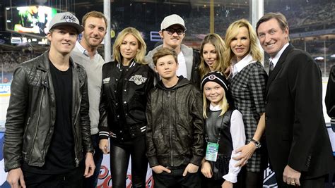 Paulina Gretzky & Her Family: Pictures You Need to See | Heavy.com