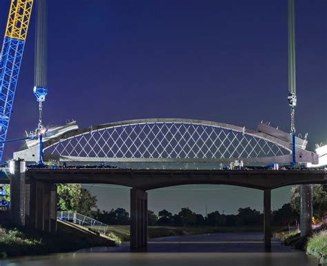 West 7th Street Bridge - Architectural Engineers Collaborative (AEC)