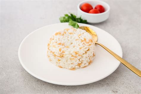 Sehriyeli Pilav (Turkish Rice Pilaf With Orzo) Recipe