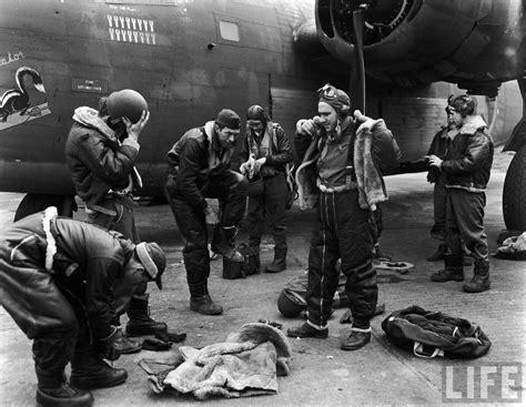 B-24 Liberator crew | "Exterminator" (717-H) B-24D-1-CO Libe… | Flickr