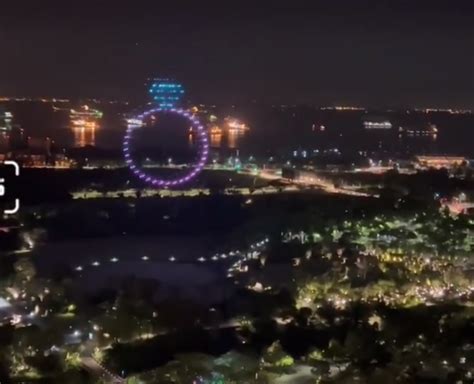 S'pore man proposes to girlfriend with grand light show involving 150 ...