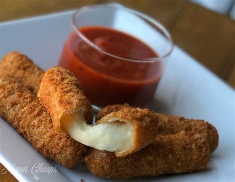 How to Cook Frozen Mozzarella Sticks in Air Fryer - Mama Cheaps®