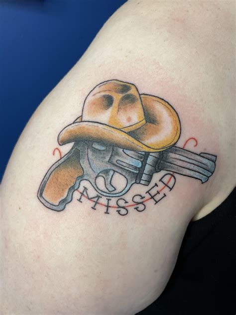 Hi! I’m a tattoo artist in Calgary, AB and tonight I did this Game ...