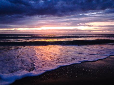 Dramatic sunrise colors and clouds this morning. | Sunrise colors ...