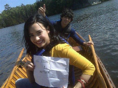 Joe & Demi - behind the scenes of Camp Rock 2 !! - The Jonas Brothers ...