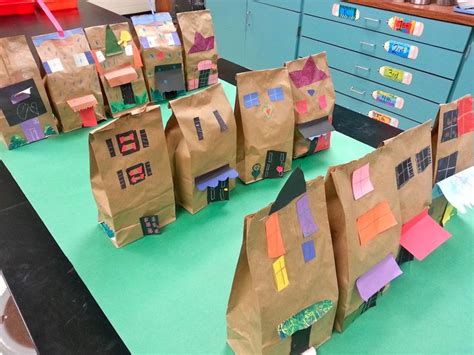 Paper Bag Buildings (1st) | Preschool art activities, Preschool art projects, Preschool building ...