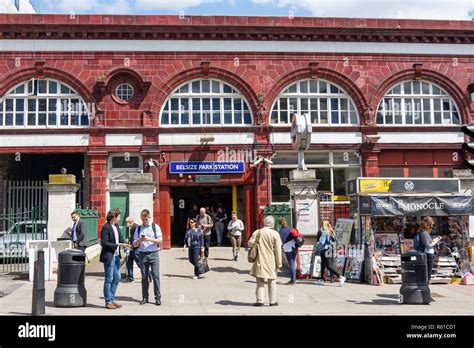 Belsize park tube station hi-res stock photography and images - Alamy