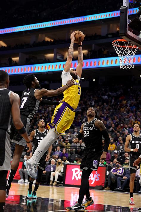 Photos: Lakers vs. Kings (11/30/21) Photo Gallery | NBA.com