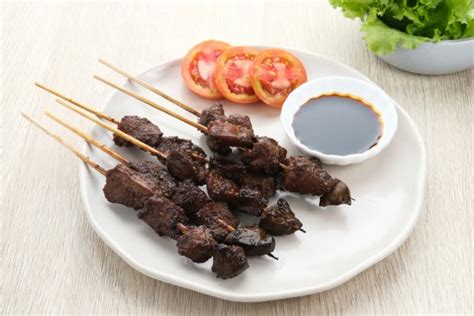 Lezatnya Sate Kambing Jakarta Timur: Eksplorasi Kuliner di Warung-Warung Terbaik (2024)