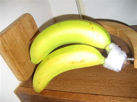 Wrap Banana Stems in Plastic | ThriftyFun