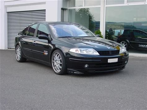 Renault Laguna II - A Stylish and Reliable Car