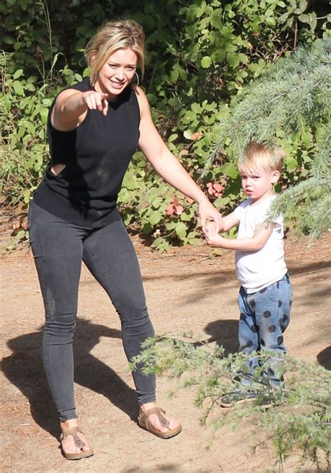 Exclusive... Hilary Duff & Family Enjoy A Day At The Park | Celeb Baby ...