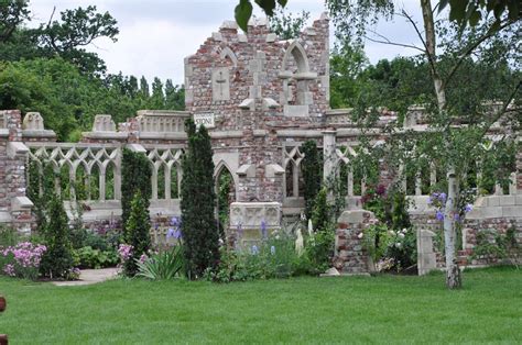 The Old Manor House Garden - Redwood Stone at Capel Manor Gardens