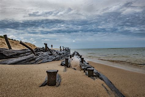 Lake Erie a Graveyard For Ships, May Hold up to 2,500 Sunken Vessels ...