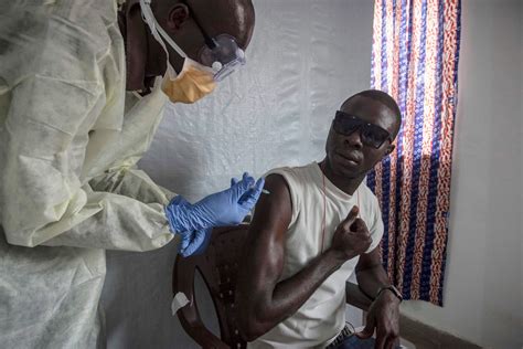 New Ebola Vaccine Gives 100 Percent Protection - The New York Times