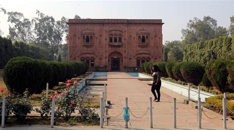 Punjab Agricultural University allows pre-wedding shoots inside campus ...