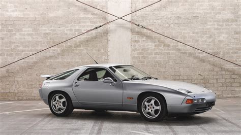 Porsche 928 GTS (1992) - Specifications & Performance