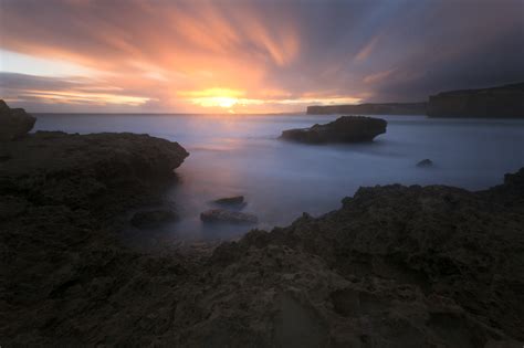 Great Ocean Road, Great Ocean Rd, Peterborough VIC, Australia Sunrise ...