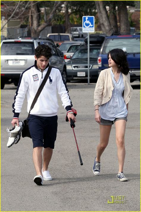 Full Sized Photo of selena gomez nick jonas golfing 19 | Selena Gomez ...