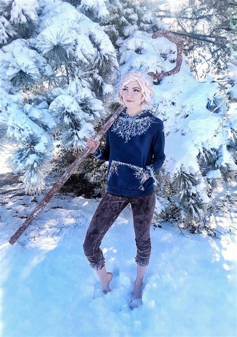 Genderbent Jack Frost Cosplay : r/pics