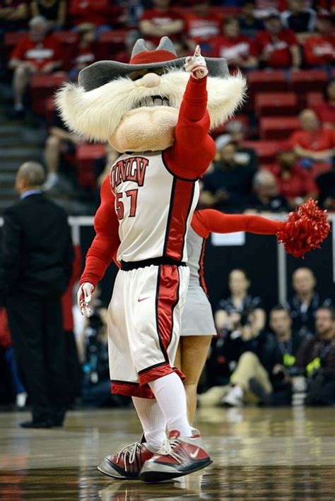 16 best UNLV Runnin' Rebels images on Pinterest | Basketball, Las vegas ...