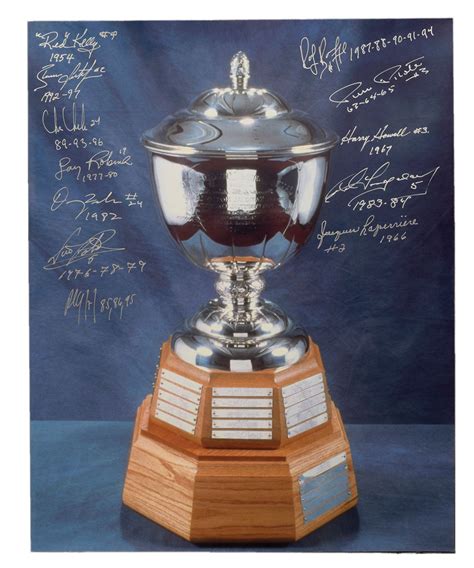 Lot Detail - NHL James Norris Memorial Trophy Past Winners Multi-Signed Photo by 12 with ...