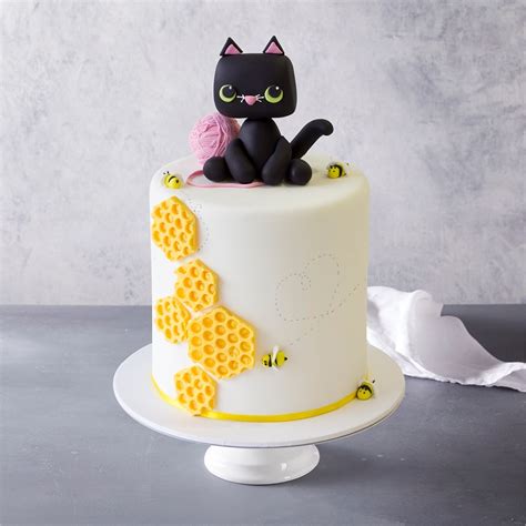 Cat Birthday Cake