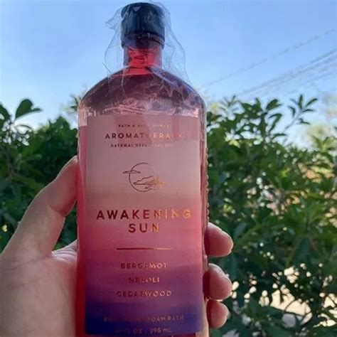 Sữa Tắm Bath & Body Works Aromatherapy Awakening Sun (Bergamot+Neroli+Cedarwood) 295ml | Vua ...