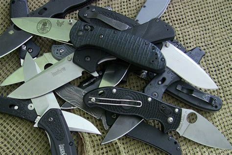 Best Folding Knife: Top Reviews & General Information You Should Know