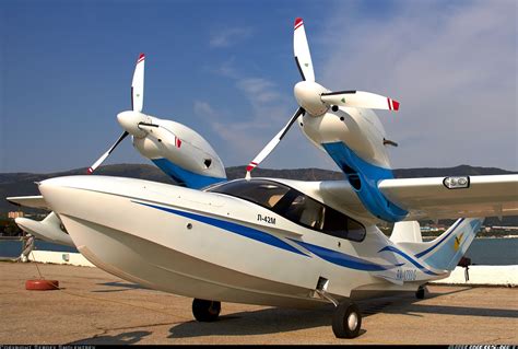 Photos: Aviatech L-42M Aircraft Pictures | Airliners.net | Flying boat, Aircraft, Amphibious ...