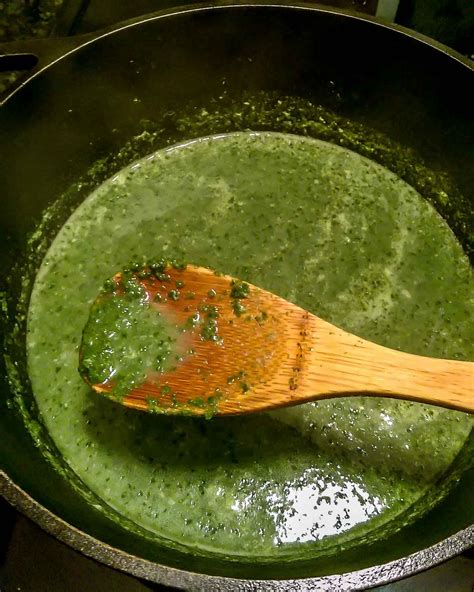 Mozambique: Matapa - delicious green stew with shrimp and peanuts ...