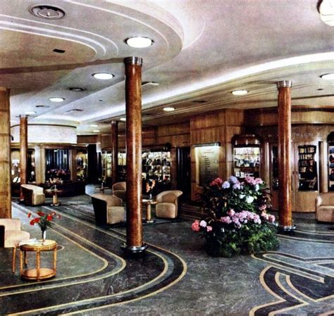 Normandie, Grand Gallerie | Queen mary ship, Art deco interior, Queen mary